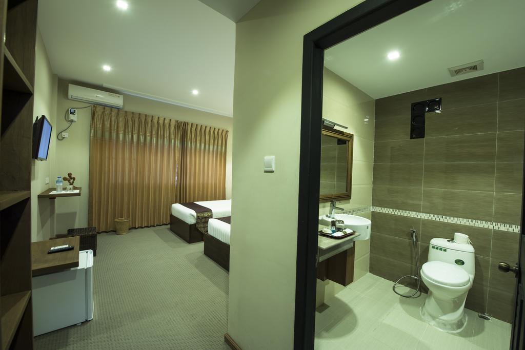 Sky View Hotel Bagan Exterior photo